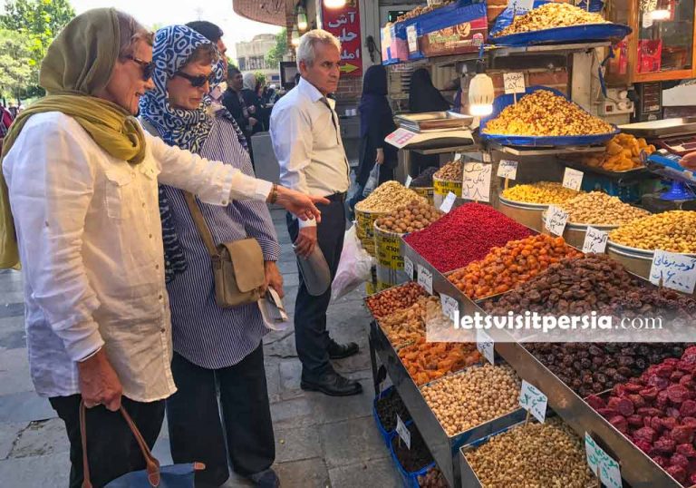 how to dress in iran