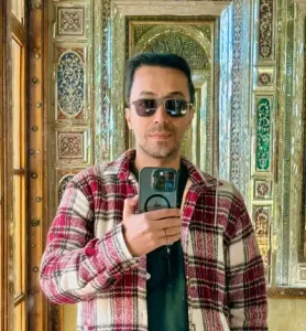Vahid Shokoohi Iran travel expert